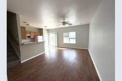 1512 S Medina Street, Lockhart, TX 78644 - Photo 3