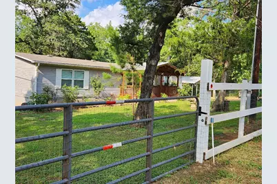 184 Arrowhead Drive, Smithville, TX 78957 - Photo 11