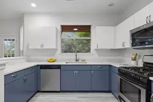 3917 Canyon Glen Cir, Austin, TX 78732 - Photo 7