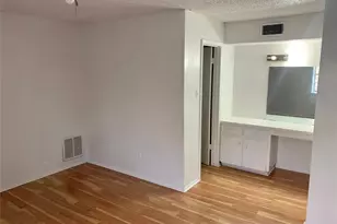 2904 Sweeney Ln, Austin, TX 78723 - Photo 7