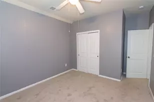 204 Serrano St, Georgetown, TX 78628 - Photo 9