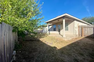 111 Salado Dr, Kyle, TX 78640 - Photo 15