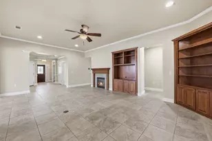 207 Breezeway Ln, Georgetown, TX 78633 - Photo 13