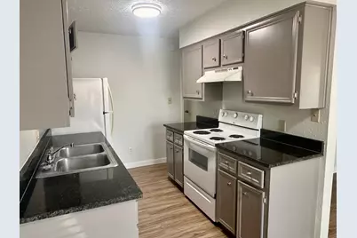 1103 Hillyer Street #A/B, San Marcos, TX 78666 - Photo 9