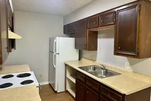 1103 Hillyer St, San Marcos, TX 78666 - Photo 31