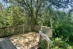 1103 Hillyer St, San Marcos, TX 78666 - Photo 5