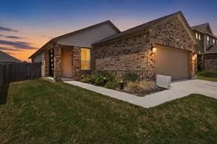 223 Pitkin Dr, Lockhart, TX 78644 - Photo 1