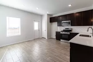 13605 Endless Narrow Ln, Elgin, TX 78621 - Photo 5