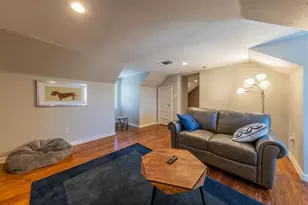 1212 N Main St, Elgin, TX 78621 - Photo 7