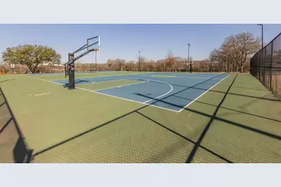 1212 N Main Street, Elgin, TX 78621 - Photo 29