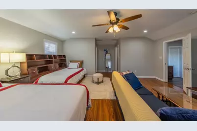 1212 N Main Street, Elgin, TX 78621 - Photo 17