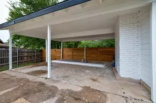 5001 Cottonwood Cir, Austin, TX 78723 - Photo 25