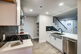 5001 Cottonwood Cir, Austin, TX 78723 - Photo 11