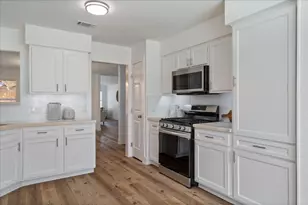 11612 Tanglebriar Trail, Austin, TX 78750 - Photo 15