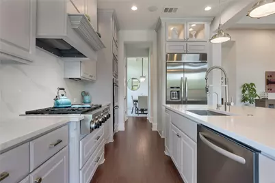 802 Crestone Stream Drive, Lakeway, TX 78738 - Photo 7