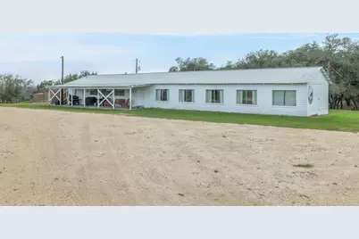 1115 County Road 307, Alleyton, TX 78935 - Photo 9