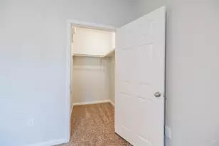 12215 Hunters Chase Dr, Austin, TX 78729 - Photo 9