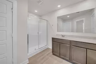 121 Walk Wy, Jarrell, TX 76537 - Photo 11