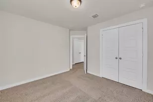 121 Walk Wy, Jarrell, TX 76537 - Photo 5