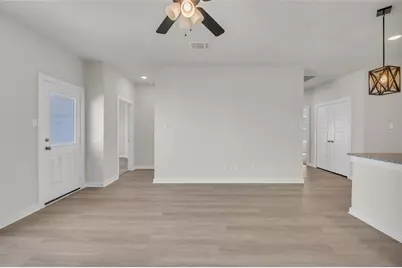 121 Walk Way, Jarrell, TX 76537 - Photo 15