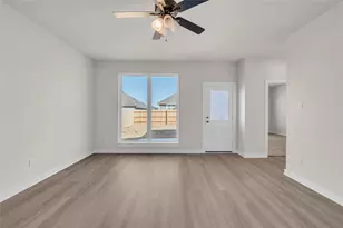 121 Walk Wy, Jarrell, TX 76537 - Photo 17