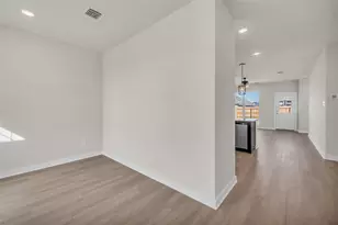 121 Walk Wy, Jarrell, TX 76537 - Photo 25