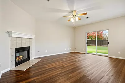 144 Oxford Drive, Kyle, TX 78640 - Photo 5