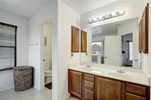 356 Matthews Ln, Kyle, TX 78640 - Photo 5