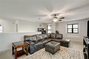 356 Matthews Ln, Kyle, TX 78640 - Photo 7