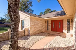 4300 Madrid Dr, Georgetown, TX 78628 - Photo 7