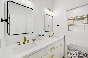 5000 Valburn Ct, Austin, TX 78731 - Photo 29
