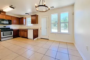 7400 Muffin Dr, Austin, TX 78724 - Photo 11