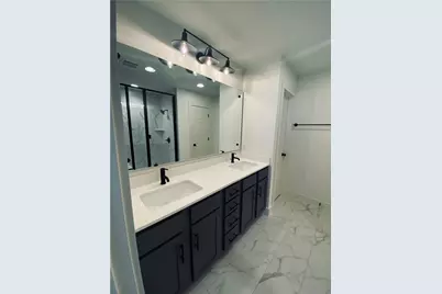 5160 N A W Grimes Boulevard #121, Round Rock, TX 78665 - Photo 11