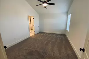 5160 N A.W. Grimes Blvd, Round Rock, TX 78665 - Photo 13