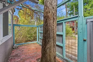 1106 W 22nd St, Austin, TX 78705 - Photo 5