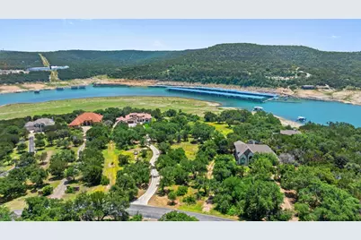 17124 Northlake Hills Drive, Jonestown, TX 78645 - Photo 11