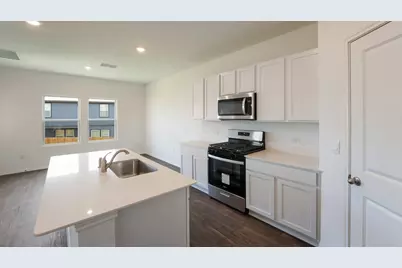 12105 Pike Bend, Mustang Ridge, TX 78610 - Photo 11