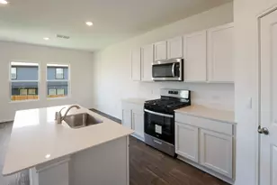 12105 Pike Bnd, Mustang Ridge, TX 78610 - Photo 11