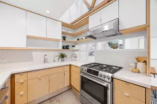 201 Bulian Ln, Austin, TX 78746 - Photo 9