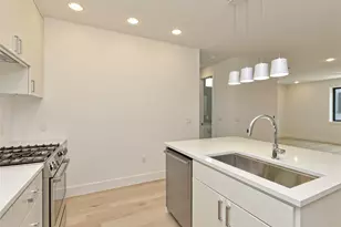 3406 E 17th St, Austin, TX 78721 - Photo 15