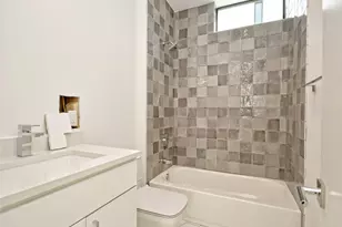 3406 E 17th St, Austin, TX 78721 - Photo 21