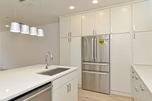 3406 E 17th St, Austin, TX 78721 - Photo 13