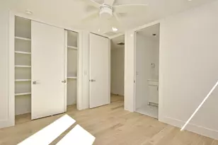 3406 E 17th St, Austin, TX 78721 - Photo 7