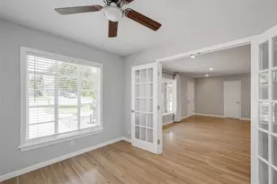 6002 Cary Dr, Austin, TX 78757 - Photo 15