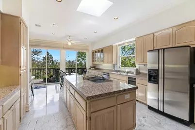 529 Buckeye Trail, West Lake Hills, TX 78746 - Photo 11