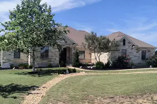 213 Dawn Dr, Liberty Hill, TX 78642 - Photo 3