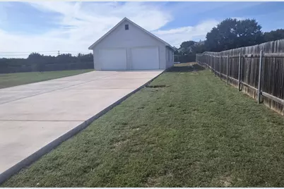 213 Dawn Drive, Liberty Hill, TX 78642 - Photo 9