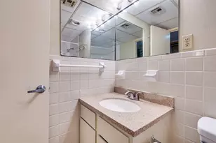1800 Lavaca St, Austin, TX 78701 - Photo 23