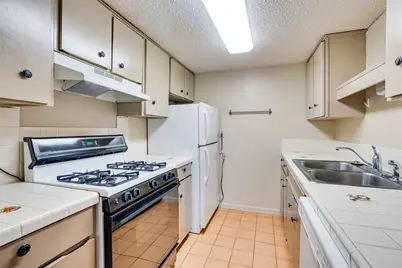 1800 Lavaca Street #214, Austin, TX 78701 - Photo 13