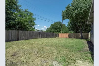2524 Glen Springs Way #B, Austin, TX 78741 - Photo 7